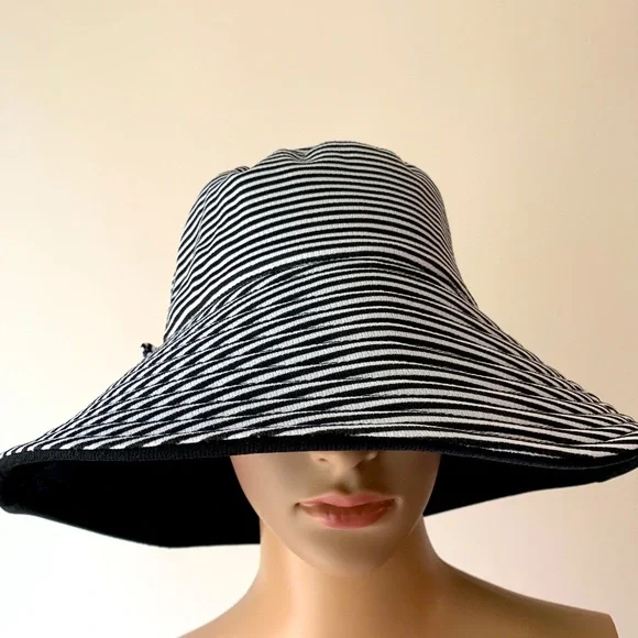 New Sun Hat - Picture 1 of 3